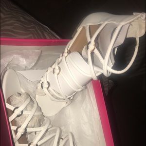 Shoedazzle sandals